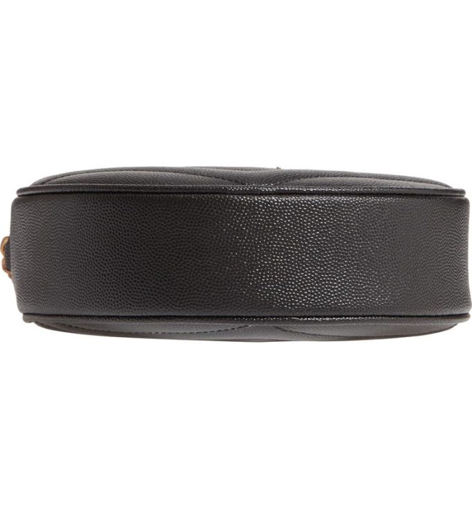 Y Vinyle Round Camera Bag in Chevron-Quilted Grain de Poudre Embossed Leather - Image 4