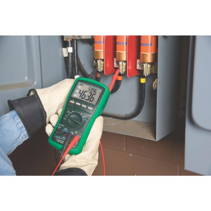 Greenlee DM-810A-C Digital Multimeter with Calibration, TRMS, AC/DC, CAP - Image 5