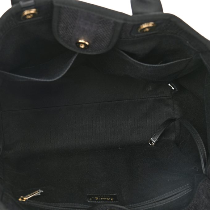 CC CN11 - Image 4