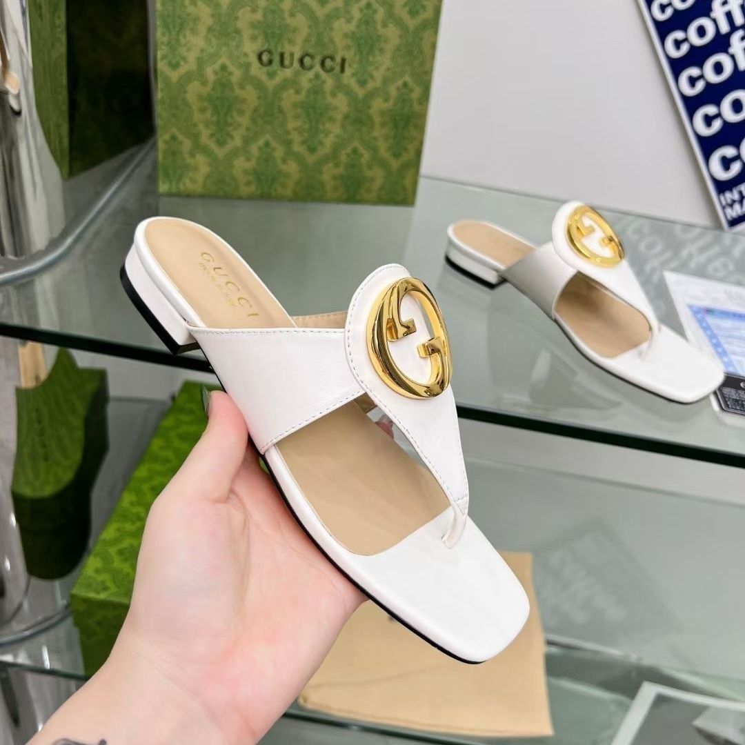 Women's Flip Flop Sandals - Image 4