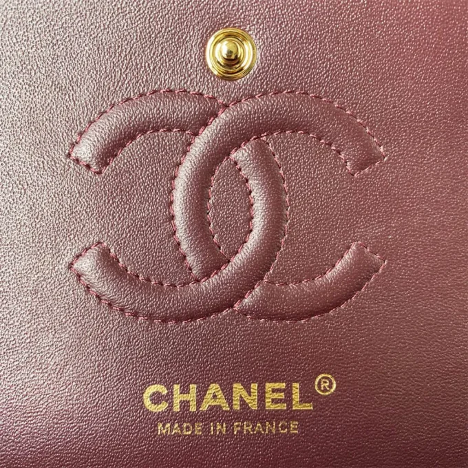 SMALL CLASSIC HANDBAG - Image 6