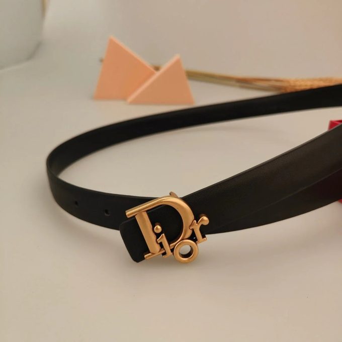 7 Colors Classic Alphabet Buckle Ladies Leather Belt - Image 3