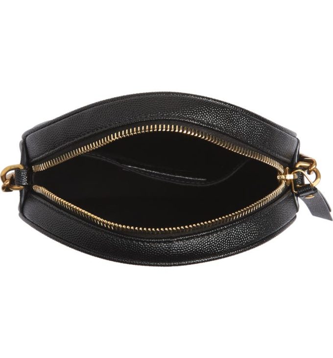 Y Vinyle Round Camera Bag in Chevron-Quilted Grain de Poudre Embossed Leather - Image 6