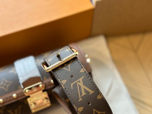 L Papillon Trunk