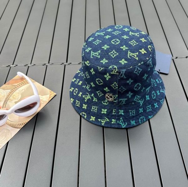 L Hat 02