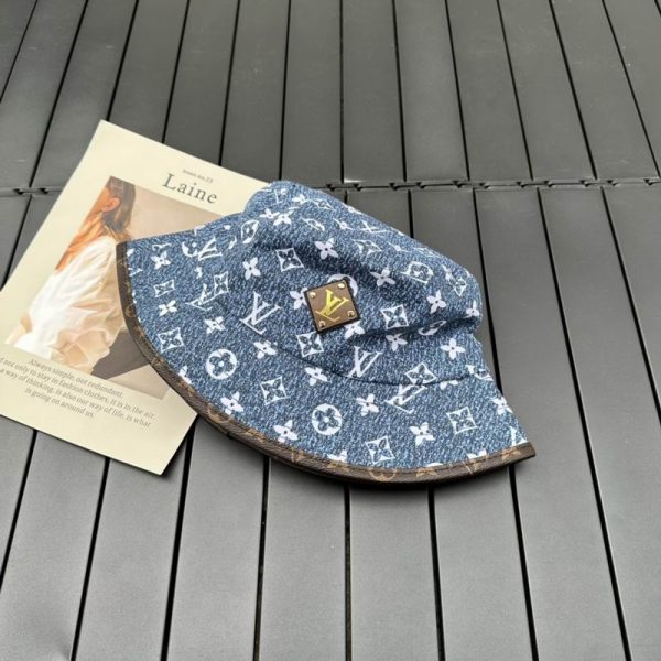L Hat 03