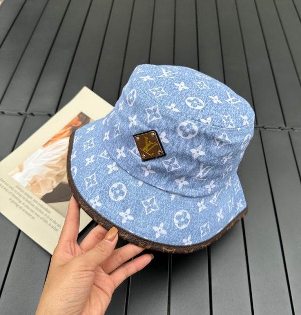 L Hat 03