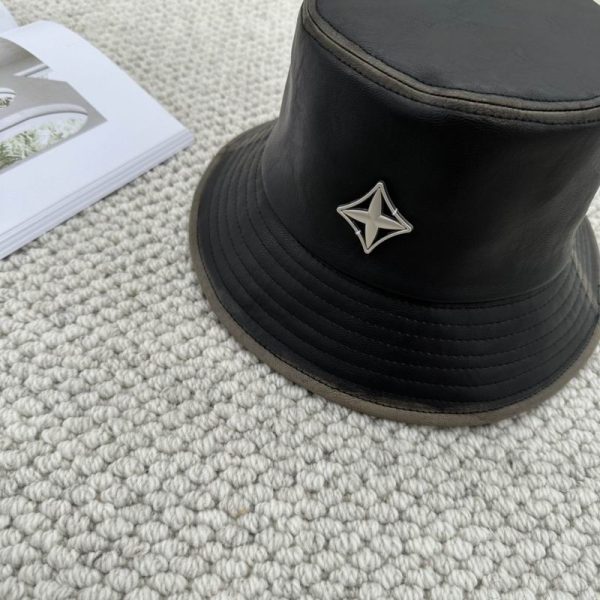 L Hat 33