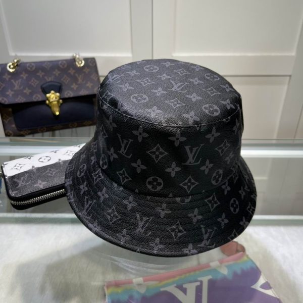 L Hat 70