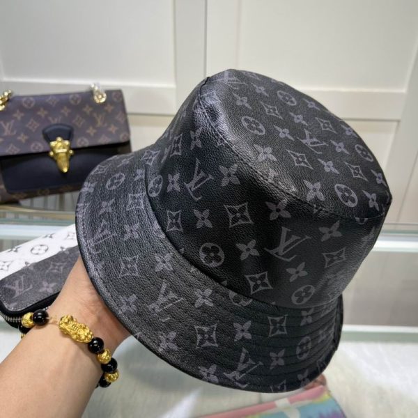 L Hat 70