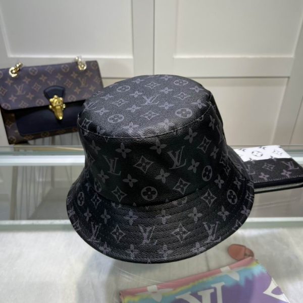 L Hat 70