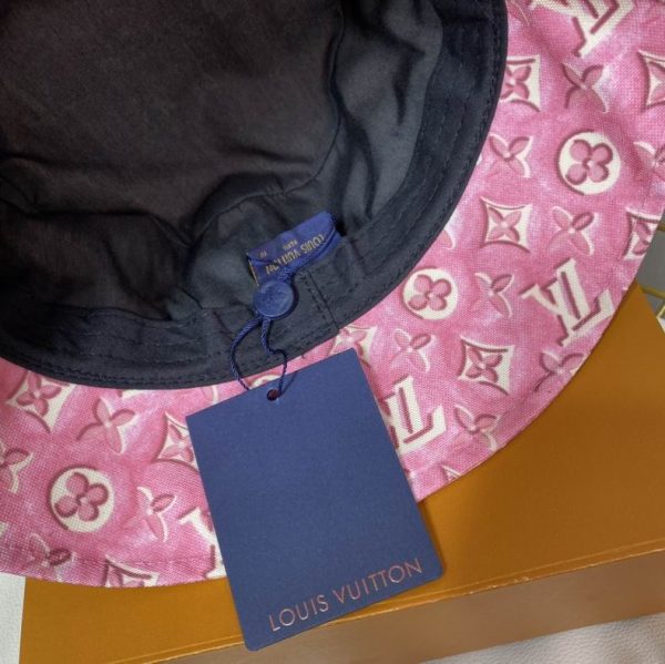 L hat 010803