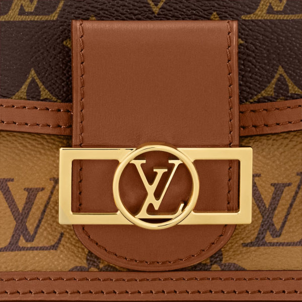 L Portefeuille Dauphine Chain wallet on shoulder Bag M68746