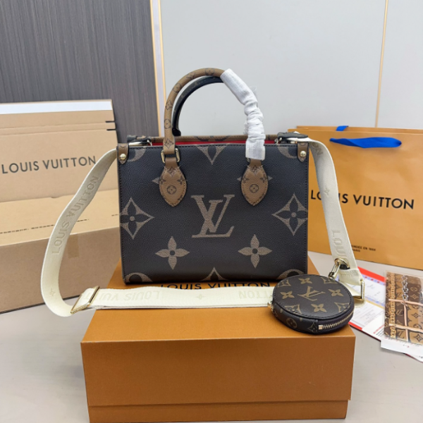 L onthego small size tote bag size : 24* 19 cm