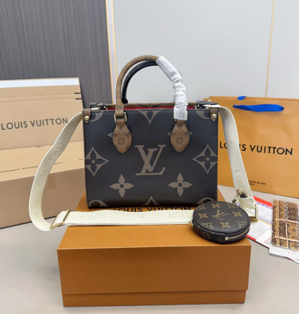L onthego small size tote bag size : 24* 19 cm