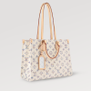 Louis M24708 OnTheGo MM bag size: 35 x 27 x 14 cm