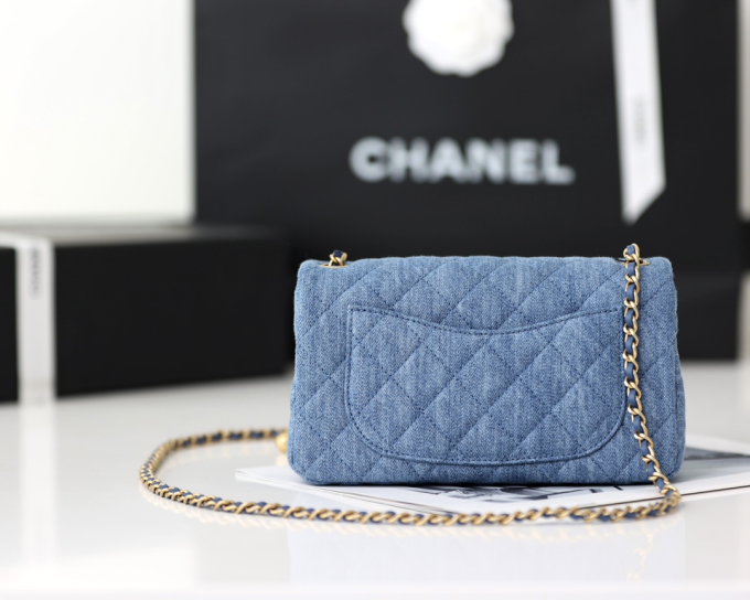 CC Flap Bag CF BAG SIZE: 20 cm - Image 8