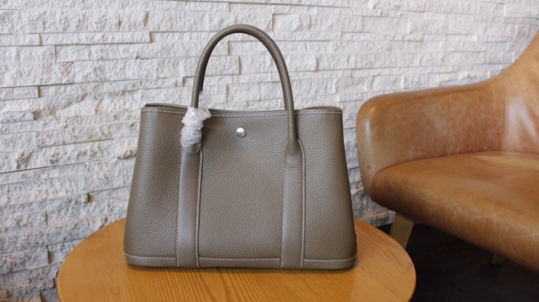 Her new arrival Garden party bag