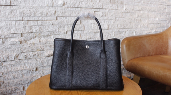 Her new arrival Garden party bag