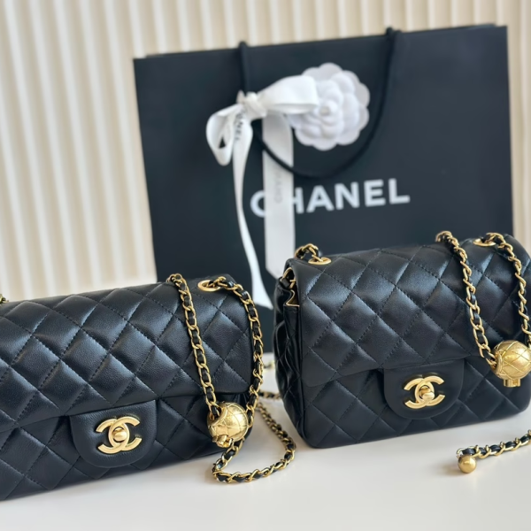 CC new arrival chain bag size  20cm/17cm