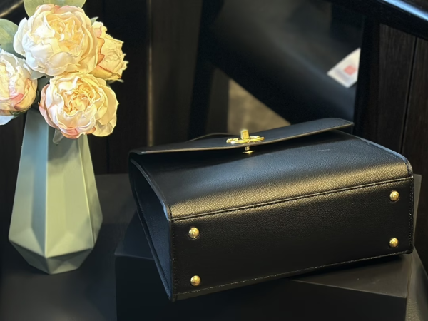 CC new arrival 24ss bag size: 25 cm