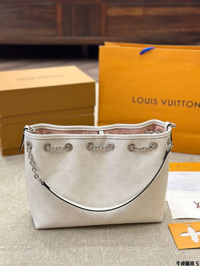 Louis new arrival bella Monogram bag size:26*23 cm - Image 6