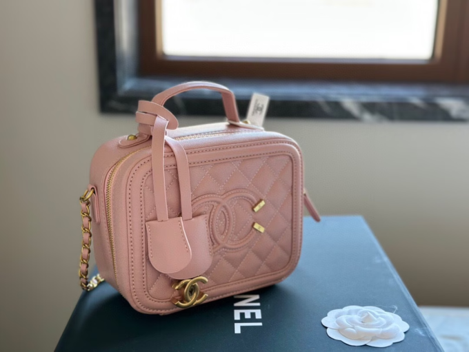Cc new arrival bucket bag size: 20 cm - Image 2