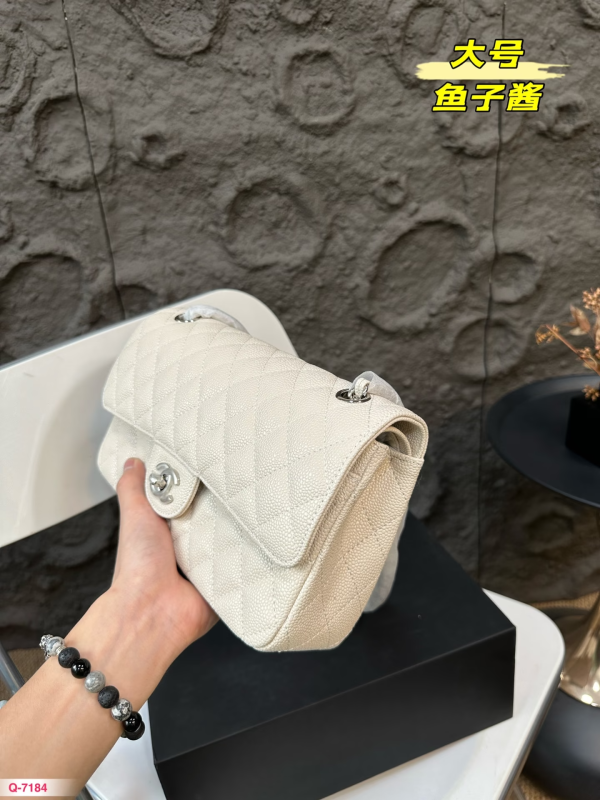 Cc new arrival cf caviar leather bag size: 25* 15 cm