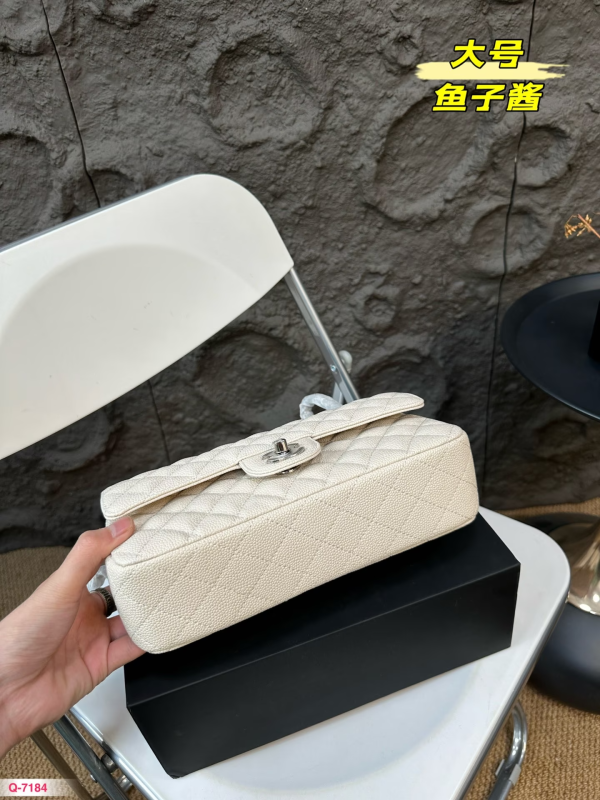 Cc new arrival cf caviar leather bag size: 25* 15 cm