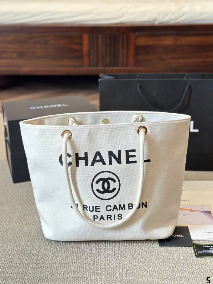 CC new arrival Vintage 24k tote bag size: 30*30 cm - Image 2