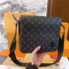 L new arrival district crossbody bag men and women size: 26*23*7 cm