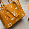 Louis new arrival MM onthego bag size; 34*27 cm