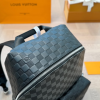 Louis new arrival men backpack bag size: 28*36 cm