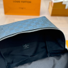 Louis new arrival men backpack bag size: 28*36 cm