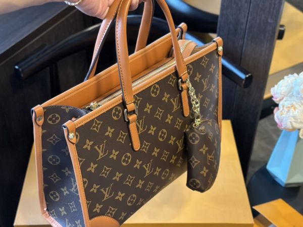 Louis new arrival vintage tote bag size: 34*23 cm
