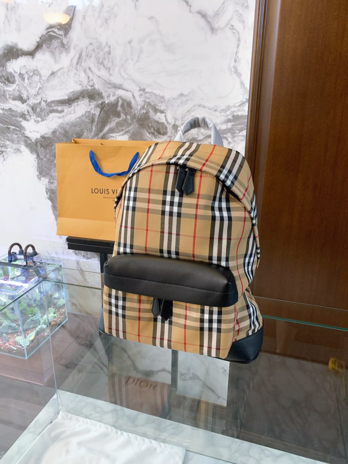 Bb new arrival vintage men and women backpack size: 41*34*13 cm - Image 2