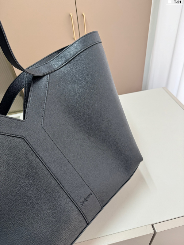 Y new arrival tote bag size: 37.22.34 cm