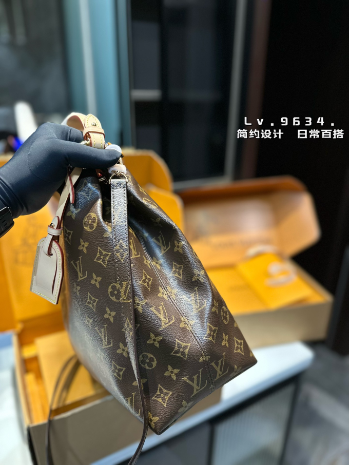 Louis new arrival graceful MM bag size: 36*33 cm - Image 5