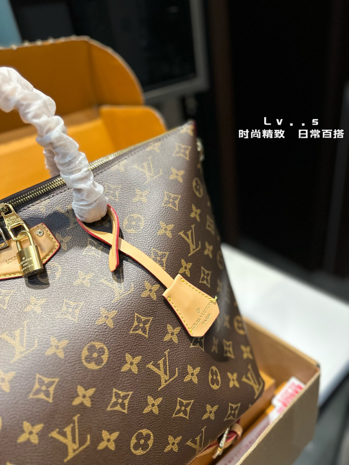 Louis new arrival tote bag size:29 * 28 cm - Image 4