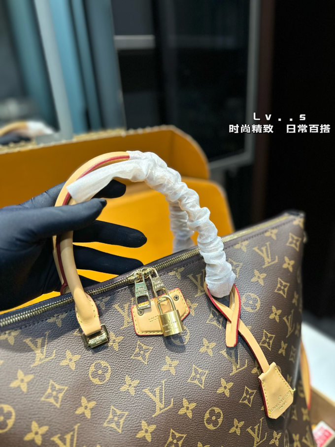 Louis new arrival tote bag size:29 * 28 cm - Image 2