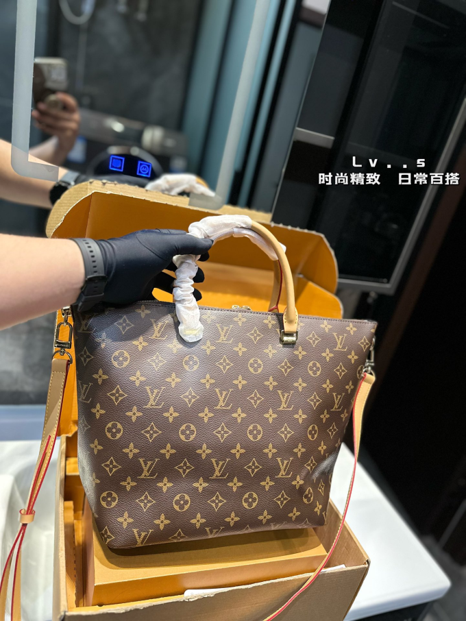 Louis new arrival tote bag size:29 * 28 cm - Image 3