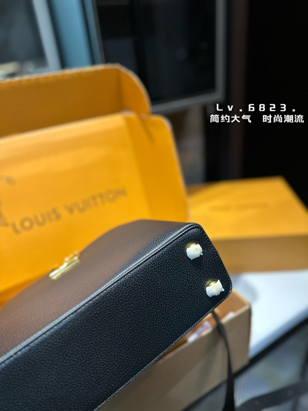 Louis new arrival Capucines monogram bag