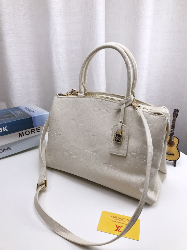 Louis new arrival tote bag size: 35*22cm