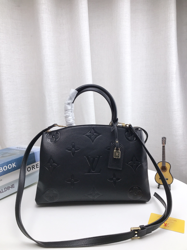 Louis new arrival tote bag size: 35*22cm