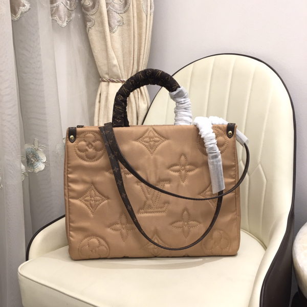 Louis new arrival winter onthego bag