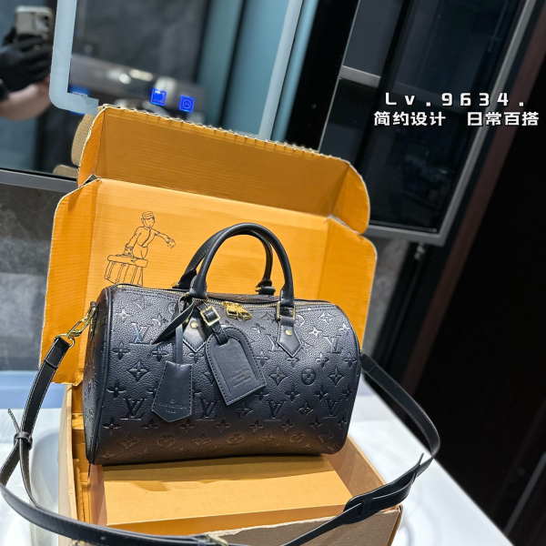 Louis new arrival Keepall Bandouliere bag size: 30 cm