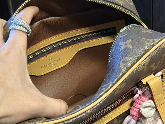 Louis new arrival vintage bag size: 25 * 15cm - Image 9