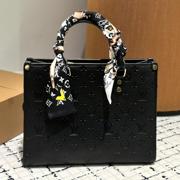 Louis new arrival tote bag size:30*24 cm