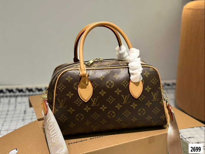 Louis new arrival tote bag size: 30*16 cm - Image 3