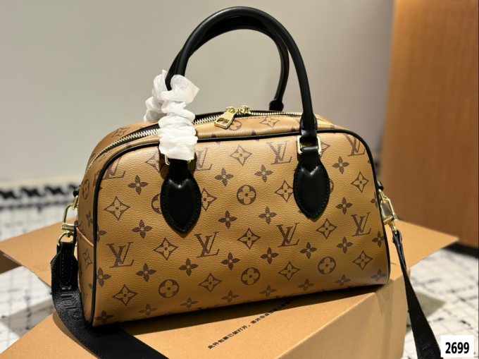 Louis new arrival tote bag size: 30*16 cm - Image 7